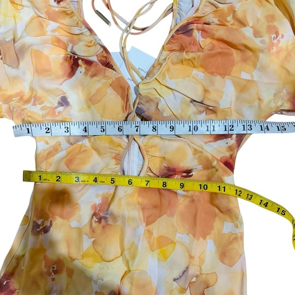 Significant Other Libby Midi Dress in Painted
Poppy Yellow NEW - Picture 10 of 12